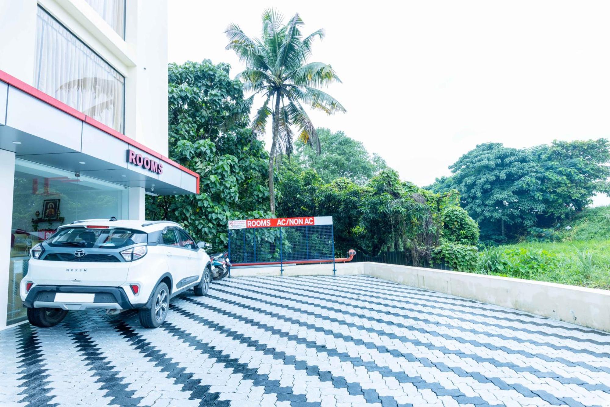 Treebo Airsuite Airport Hotel Kochi Ngoại thất bức ảnh